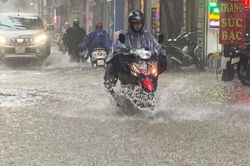 Mưa diện rộng kéo dài 1 tuần, lũ trên sông Hồng có thể lên cao đến 4m
