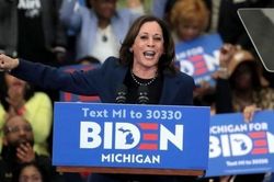 Tại sao bà Kamala Harris là 'sự lựa chọn lịch sử'?