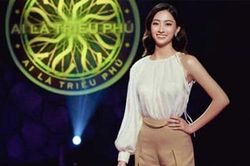 Lương Thùy Linh 'gây bão' với màn đối đáp quá nhạy ở 'Ai là triệu phú'