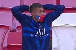 Mbappe 'sốc nặng' khi nhìn Neymar bỏ lỡ khó tin
