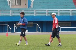 TP.HCM cho HLV Chung Hae Seong làm GĐKT vì ngại sức khỏe