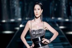 Trang Trần bị chỉ trích vì tăng giá nón và kính cao gấp 10 lần