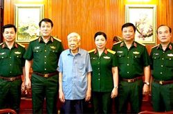 Nguyên Tổng Bí thư Lê Khả Phiêu: Người cán bộ mẫu mực, văn - võ song toàn
