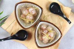 Chè bột lọc heo quay – Món ăn lạ đặc trưng xứ Huế