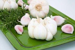 Thực phẩm là 'khắc tinh' hàng đầu của ung thư mà nhà nào cũng có