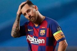 Messi chết lặng sau thất bại 2-8 của Barca trước Bayern