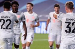 ĐIỂM NHẤN Barcelona 2-8 Bayern Munich: Messi cúi đầu bất lực, Bayern pressing khủng khiếp