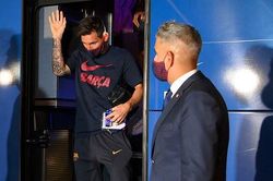 CĐV đến tận khách sạn để nhạo báng Barcelona