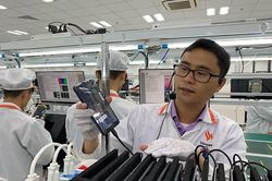 Lằn ranh dám quyết, dám làm và sai phạm: Rủi ro trong 'phá rào' đổi mới
