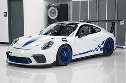 Porsche 911 GT3 Cup PCA Edition đang được bán đấu giá