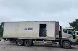 Bắt 6 đối tượng đánh bạc trong thùng ô tô tải