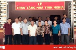 Trao nhà Tình nghĩa cho gia đình chính sách xã Thới Sơn