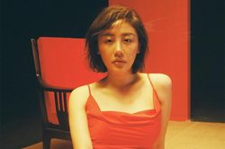 Văn Mai Hương muốn đốt sạch ký ức tình cũ trong MV mới