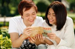 Hà Tăng bồi hồi thuở đóng phim 'Bỗng dưng muốn khóc', hé lộ phản ứng của người hâm mộ khi gặp ngoài đời