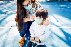 Đâu là loại khẩu trang tốt nhất và tệ nhất trong việc ngăn lây nhiễm COVID-19? Thử nghiệm này sẽ cho bạn câu trả lời