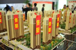 Nguy cơ vỡ nợ từ dịch vụ cho thuê bất động sản tại Trung Quốc