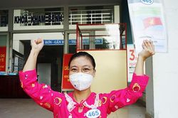 Điều dưỡng BV Đà Nẵng: 'Tôi sốt cao trước khi phát hiện nhiễm virus'