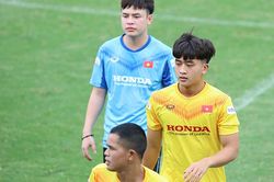 Tiền đạo U22 Việt Nam không biết ghi bàn ở V-League