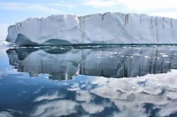 Băng trên đảo Greenland đang tan nhanh đến mức không thể hồi phục