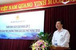 Thẩm định SGK lớp 2: Khoa học, khách quan
