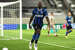 Lukaku lập kỳ tích, Inter thổi bay Shakhtar để vào chung kết