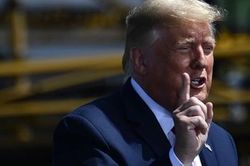 Ông Trump quyết liệt phản pháo chỉ trích từ cựu đệ nhất phu nhân