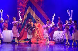 Khen - chê với 'Ballet Kiều'