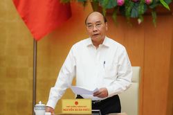Thủ tướng: 'Không thể khoanh tay đứng nhìn khó khăn của người dân, doanh nghiệp'
