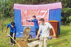 Xây nhà hỗ trợ thanh thiếu nhi dân tộc thiểu số