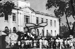 'Cái thuở ban đầu Dân quốc ấy...'