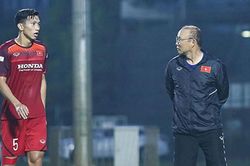 Vì sao ông Park không gọi Văn Hậu vào U22 Việt Nam; Juventus treo giá bán Ronaldo