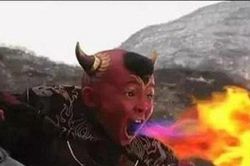 Tại sao Tôn Ngộ Không bị thiêu trong lò Bát quái không chết, nhưng lại suýt mất mạng dưới Tam muội chân hỏa của Hồng Hài Nhi?