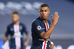 Mbappe tiệm cận đẳng cấp của 'Người ngoài hành tinh' Ronaldo