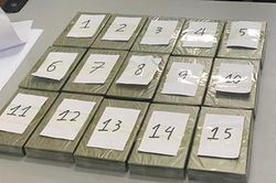 Hải quan chủ trì bắt giữ vụ vận chuyển trái phép 15 bánh heroin về Hà Nội tiêu thụ