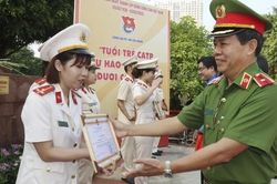 Tự hào về quá khứ, vững bước đến tương lai