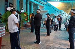 Đám tang thời Covid-19: Bớt công đoạn, tổ chức nhanh