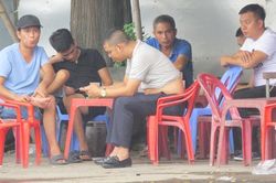 Thường Tín: Hàng loạt trường hợp không thực hiện giãn cách xã hội phòng, chống dịch Covid-19