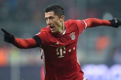 Lyon 0-3 Bayern: Lewandowski là tiền đạo cắm tốt nhất thế giới hiện tại