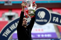 HLV Mikel Arteta: Vượt lên định mệnh