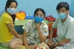 Phó chủ tịch phường tổ chức sinh nhật trong khu cách ly