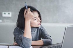 Bố mẹ chồng trách tôi không đóng sinh hoạt phí