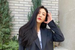 Chiếc áo thun này có gì bất thường mà khiến Joy (Red Velvet) bị chỉ trích dữ dội?