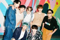 10 khoảnh khắc 'hút mắt' nhất trong MV 'Dynamite' của BTS