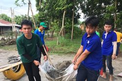 Tình nguyện không chỉ là cho đi...