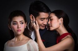 'Chiêu độc' ngoạn mục của vợ để giành chồng về từ tay tình trẻ