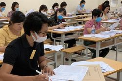 Bộ GD&ĐT quyết định chấm theo quy chế các bài thi khoanh vào đề