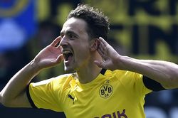 Sao Dortmund ủng hộ Bayern vô địch Champions League