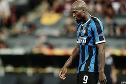 Lukaku lại được phong 'nghệ sĩ nhân dân' sau pha phản lưới ở chung kết C2