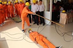 5 sai lầm tai hại khi cấp cứu người bị điện giật