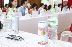 Dân công sở không được dùng đồ nhựa một lần